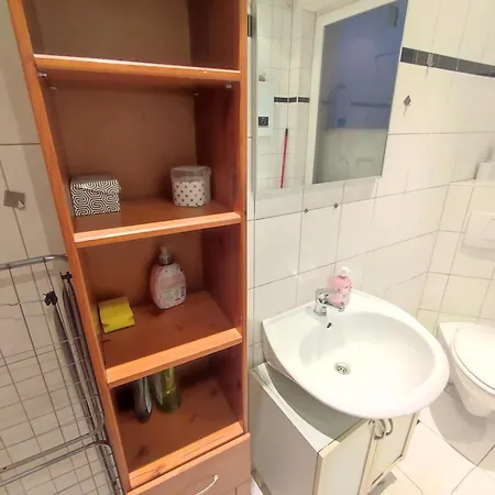 Plants 24 7 Check In 4 Persons Apartment Kelkheim