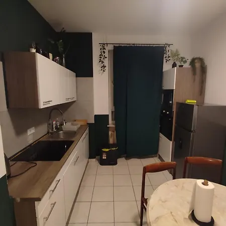 Apartment Plants 24 7 Check In 4 Persons