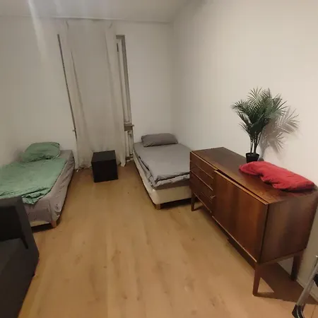 Apartment Plants 24 7 Check In 4 Persons