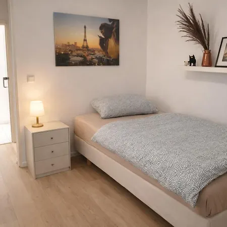 Plants 24 7 Check In 4 Persons * Kelkheim