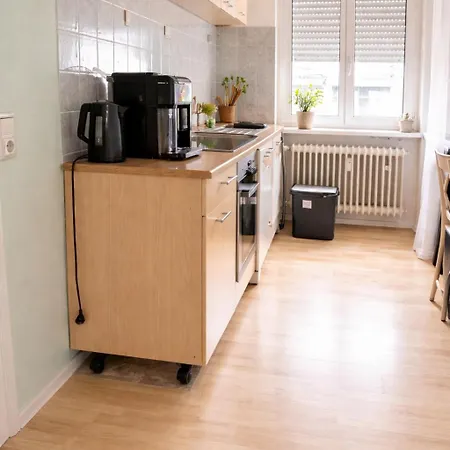 Plants 24 7 Check In 4 Persons *